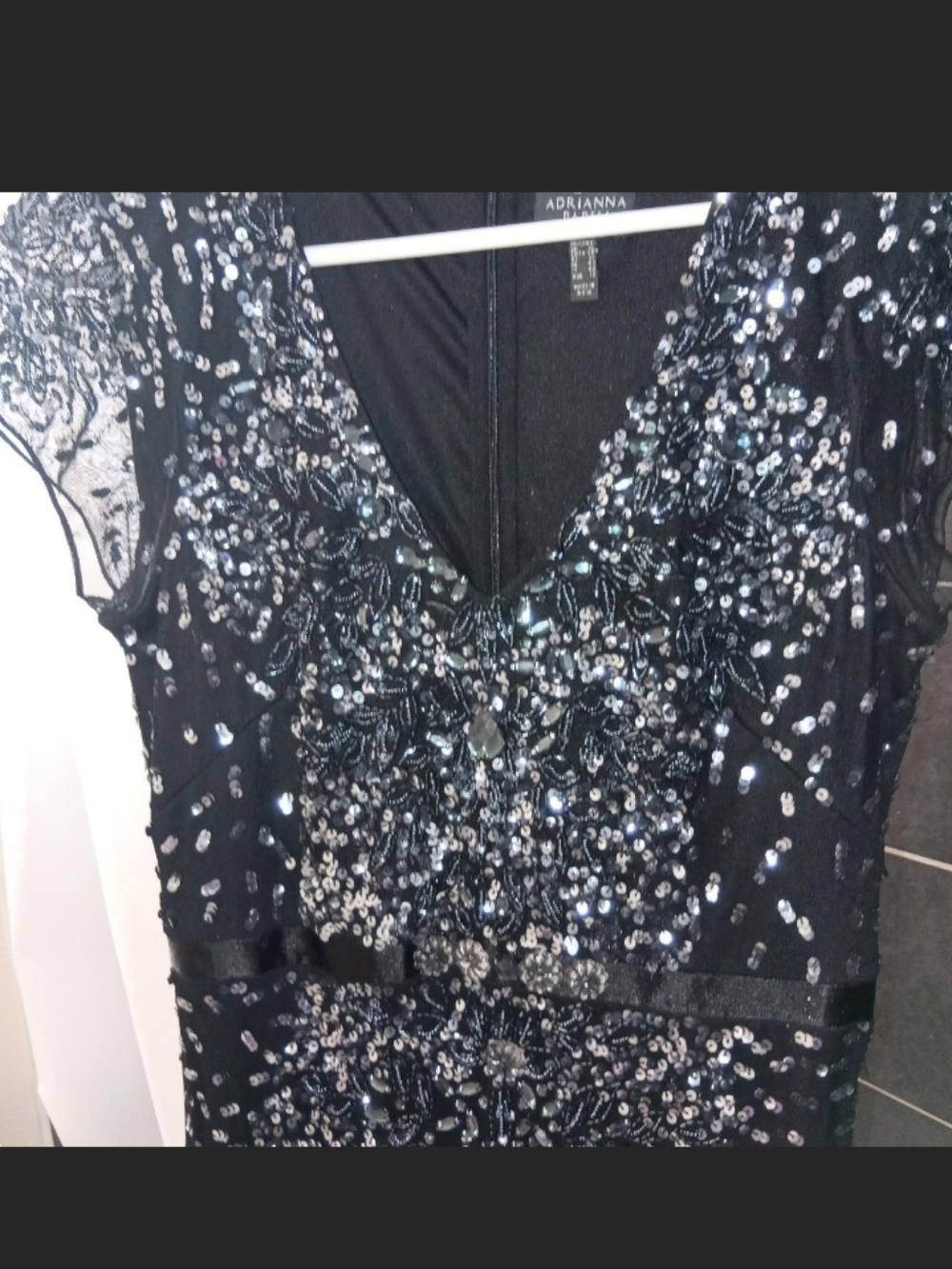 Adrianna Papell Hand-Beaded black Floral Gown – Size 6 - Picture 10 of 10